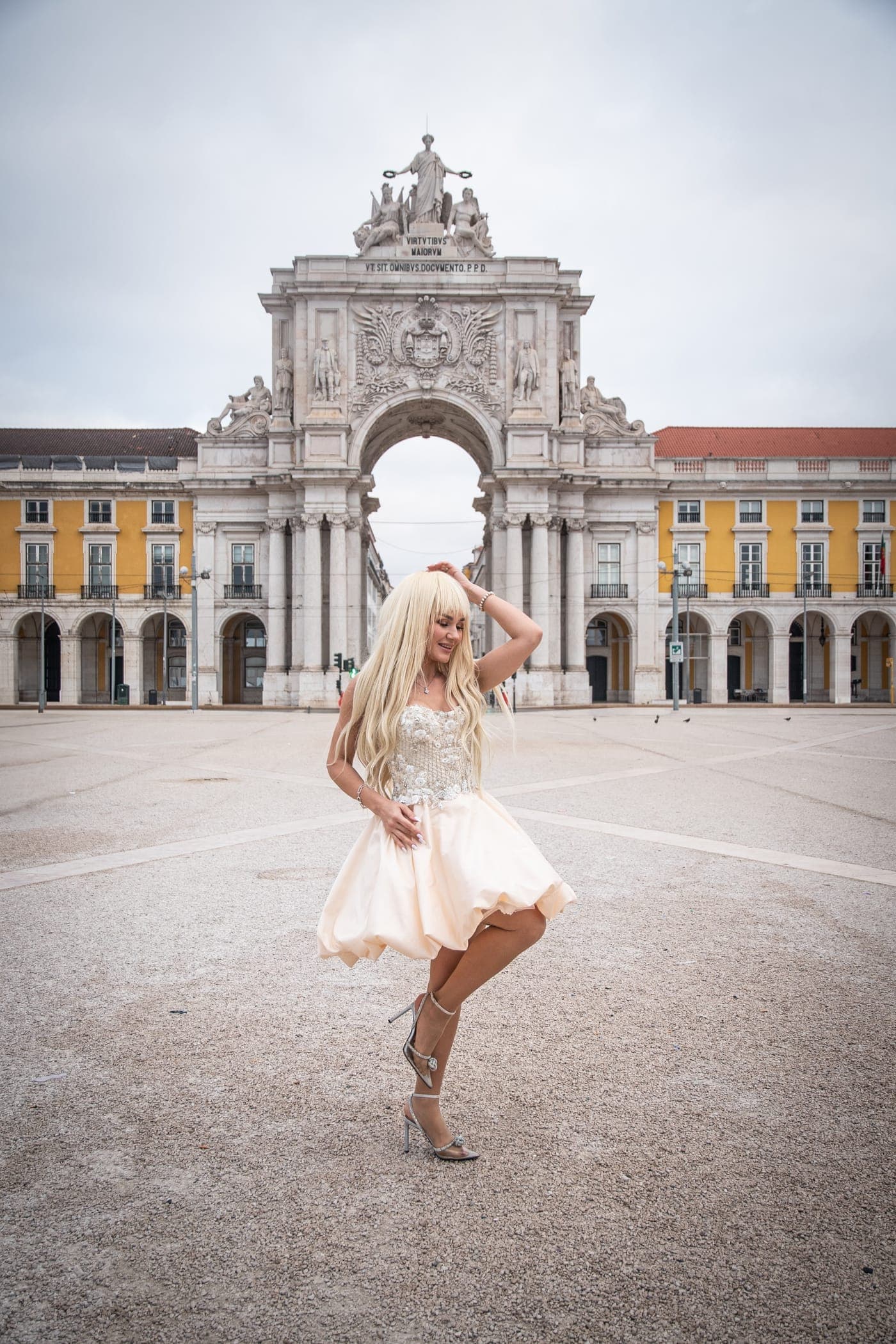 The short gown, full length in the square