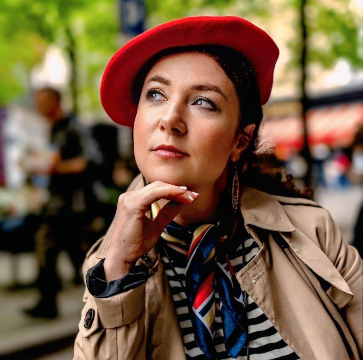 Helen Heiman — fashion designer, artist and teacher at Silobus Studio, Cascais
